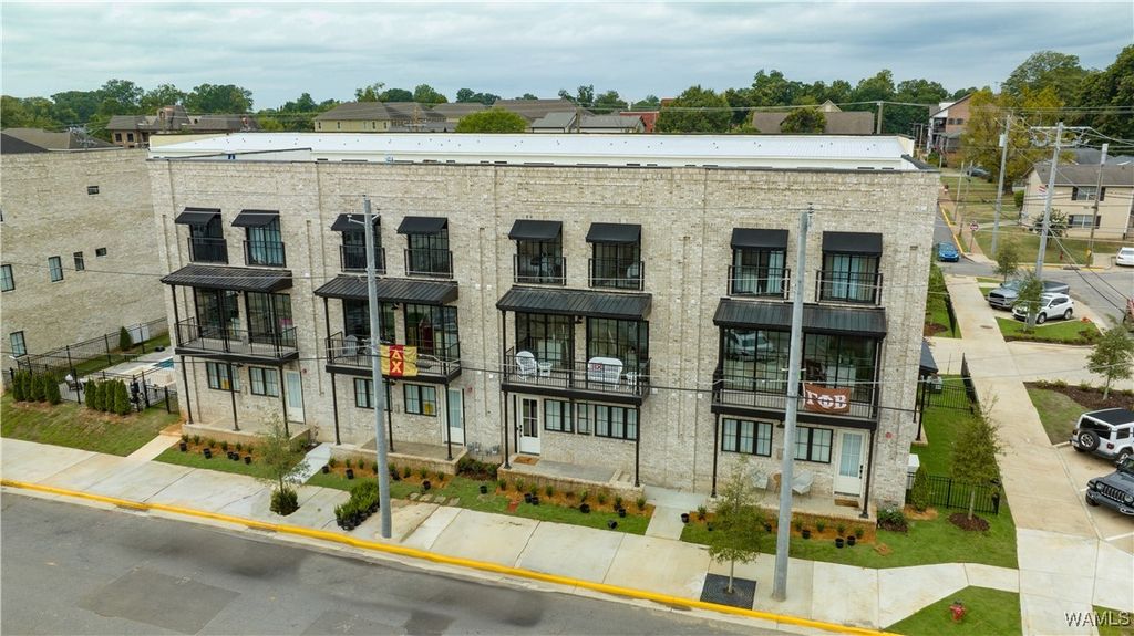 806 Red Drew Ave, Tuscaloosa, AL 35401