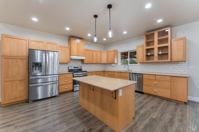 1461 Ponderosa Way, Redwood Valley, CA 95470