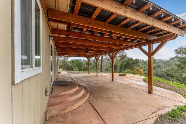1461 Ponderosa Way, Redwood Valley, CA 95470