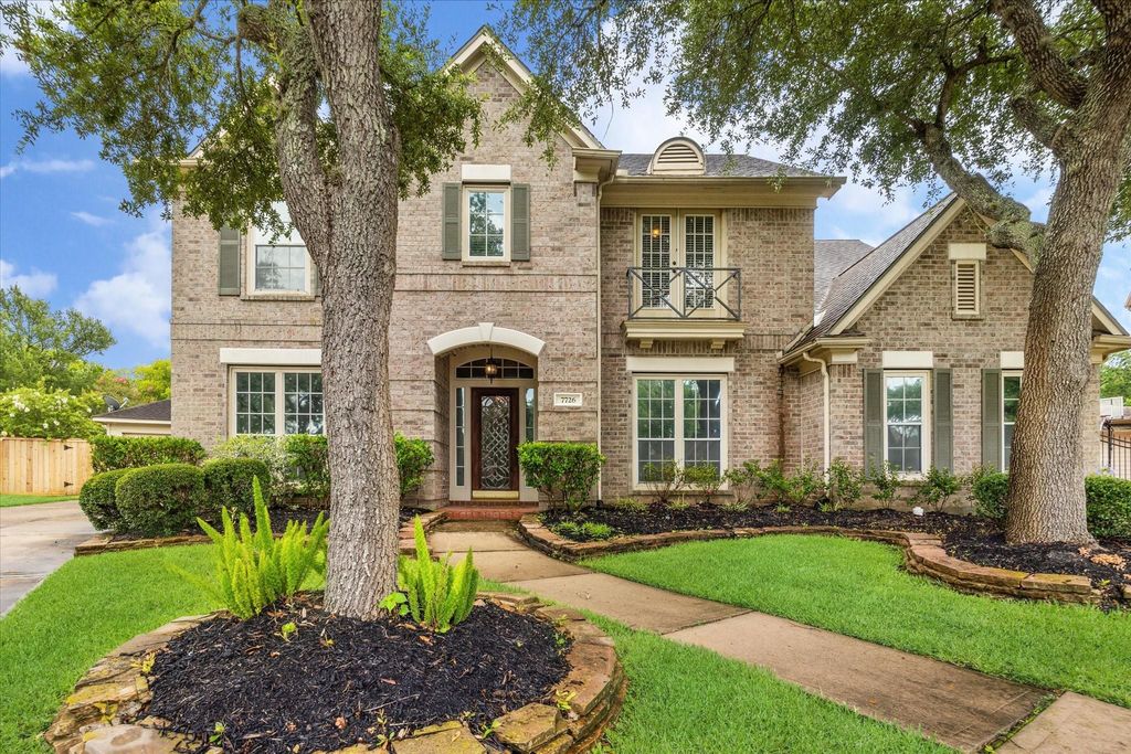 7726 Northwoods Drive, Sugar Land, TX 77479