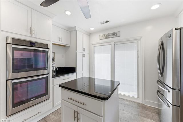 415 Prince Michael CT, Chesapeake, VA 23320