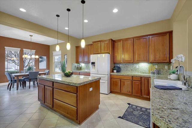 2317 Sutter View Ln, Lincoln, CA 95648