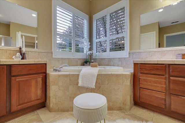 2317 Sutter View Ln, Lincoln, CA 95648