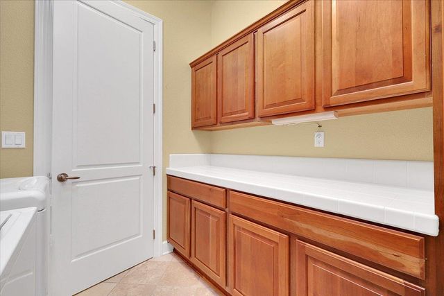 2317 Sutter View Ln, Lincoln, CA 95648