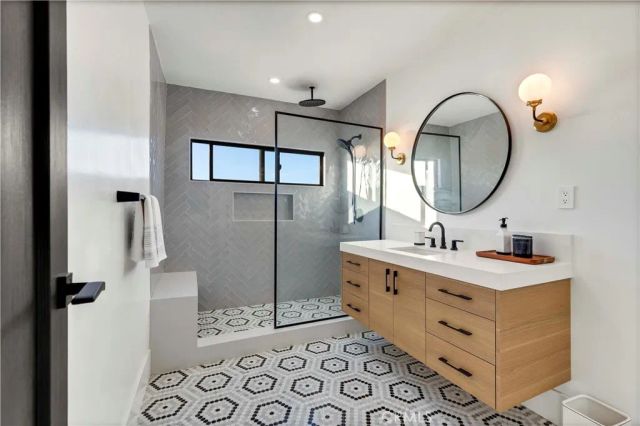 2720 Pebble, Corona Del Mar, CA 92625