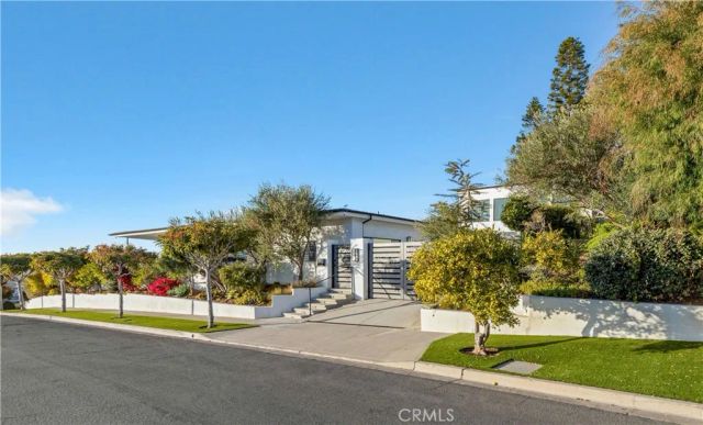 2720 Pebble, Corona Del Mar, CA 92625