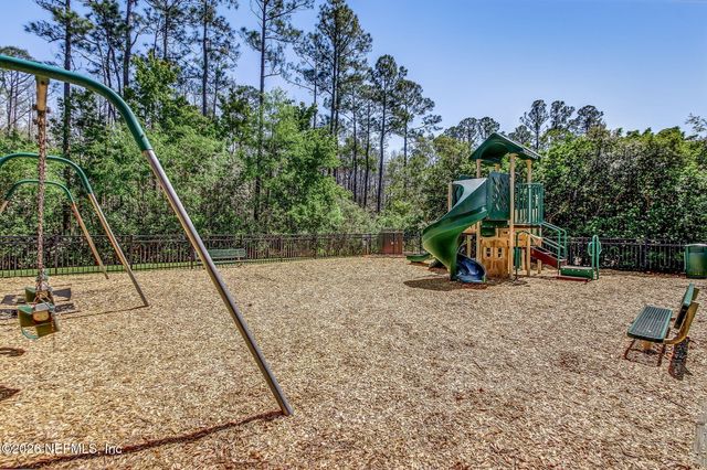 2115 AUTUMN COVE Circle, Fleming Island, FL 32003