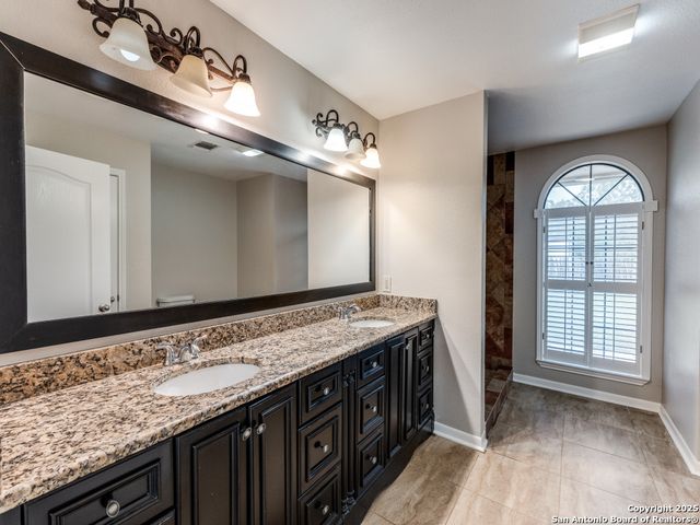 315 Simon, Pleasanton, TX 78064