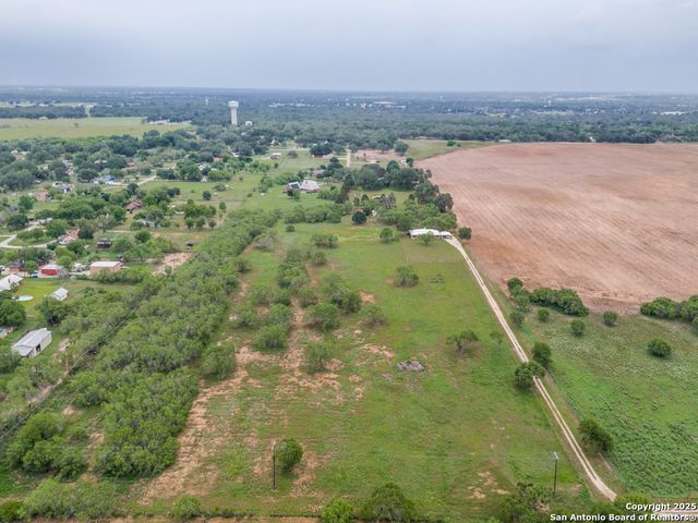315 Simon, Pleasanton, TX 78064