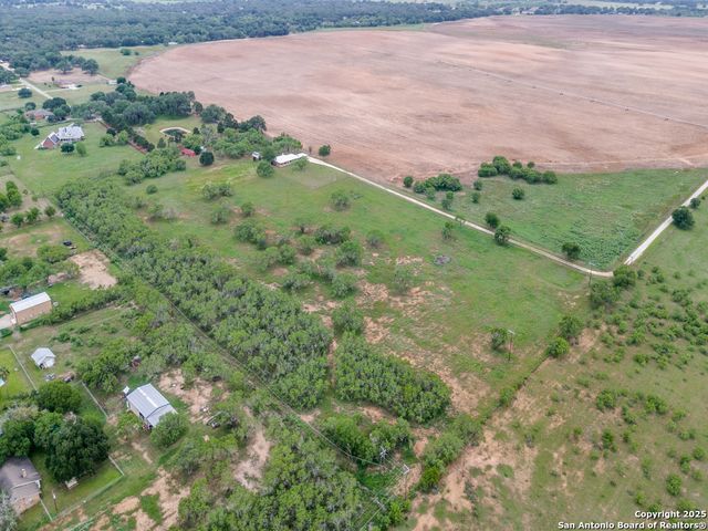 315 Simon, Pleasanton, TX 78064