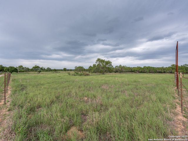 315 Simon, Pleasanton, TX 78064