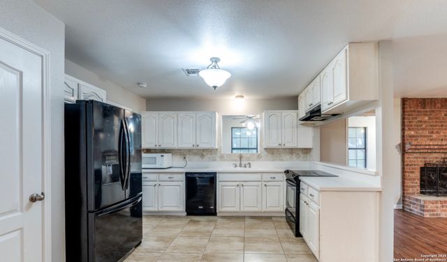 315 Simon, Pleasanton, TX 78064