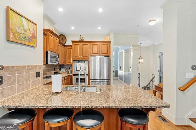 156 W Ridge Way, Roswell, GA 30076