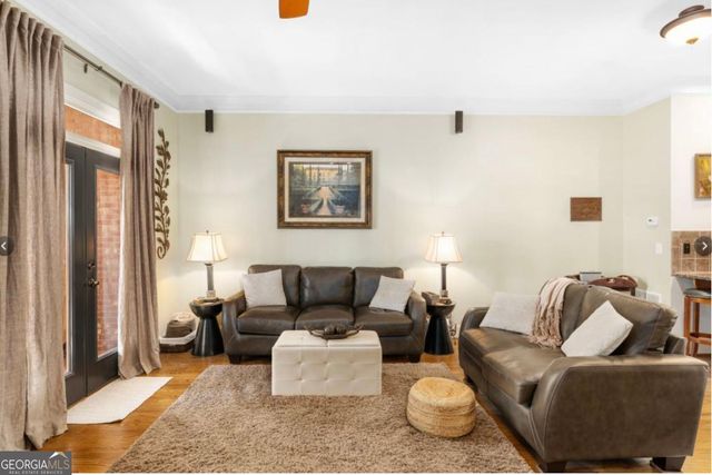 156 W Ridge Way, Roswell, GA 30076