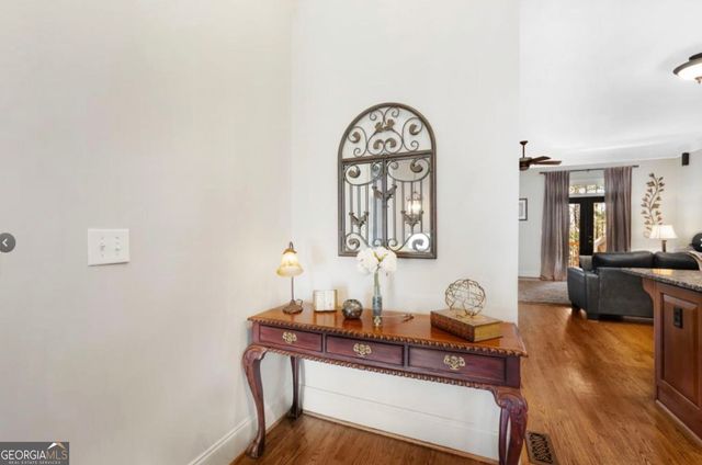 156 W Ridge Way, Roswell, GA 30076