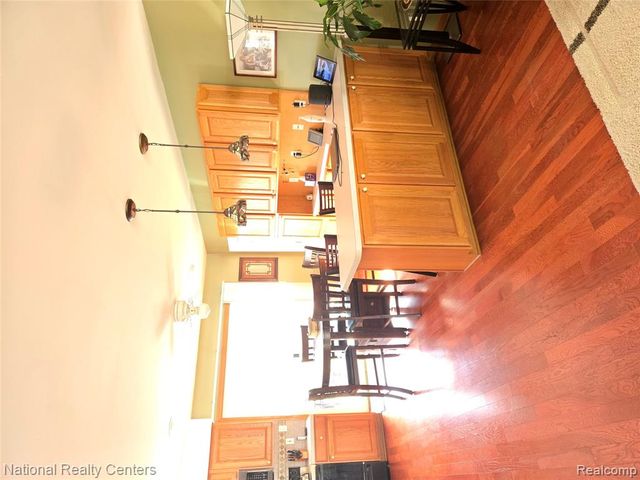 8723 Ringwood Drive, Commerce Twp, MI 48382