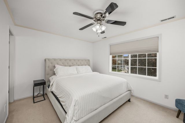 9361 Lake Drive, West Des Moines, IA 50266