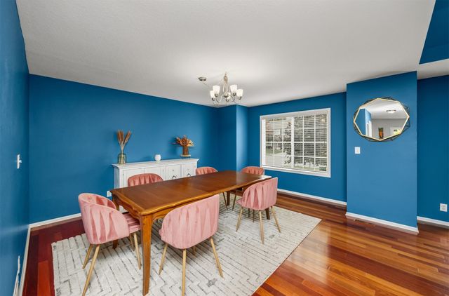 9361 Lake Drive, West Des Moines, IA 50266