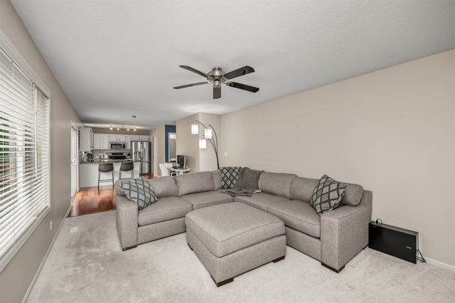 9361 Lake Drive, West Des Moines, IA 50266