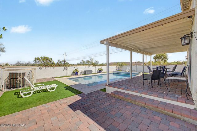 1881 S San Jacinto Drive, Tucson, AZ 85713