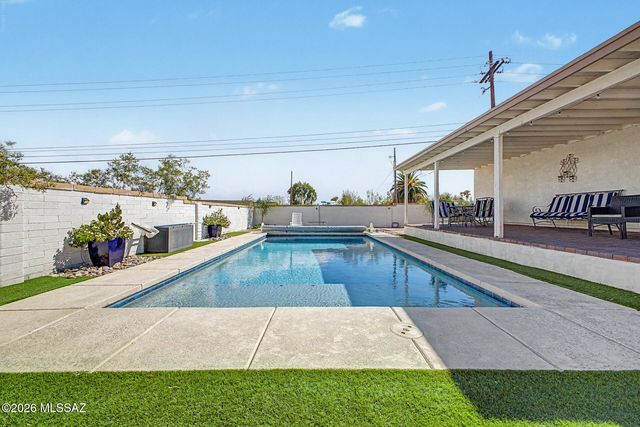 1881 S San Jacinto Drive, Tucson, AZ 85713