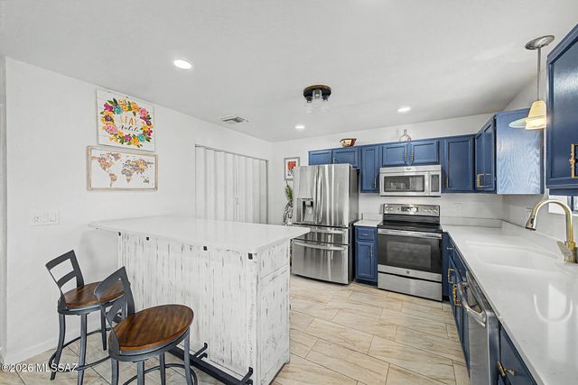 1881 S San Jacinto Drive, Tucson, AZ 85713