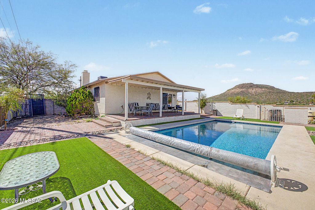 1881 S San Jacinto Drive, Tucson, AZ 85713