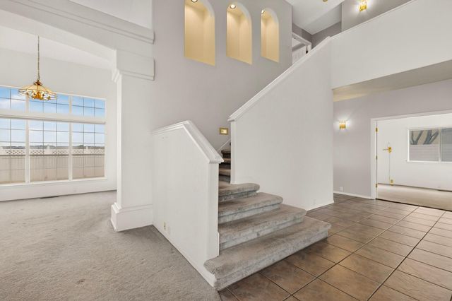 3173 Ashkirk Loop SE, Rio Rancho, NM 87124
