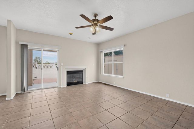3173 Ashkirk Loop SE, Rio Rancho, NM 87124