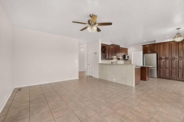 3173 Ashkirk Loop SE, Rio Rancho, NM 87124