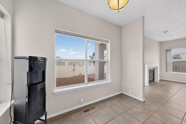 3173 Ashkirk Loop SE, Rio Rancho, NM 87124