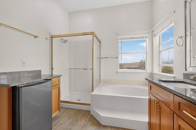 3173 Ashkirk Loop SE, Rio Rancho, NM 87124