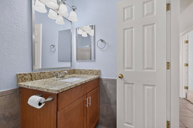 3173 Ashkirk Loop SE, Rio Rancho, NM 87124