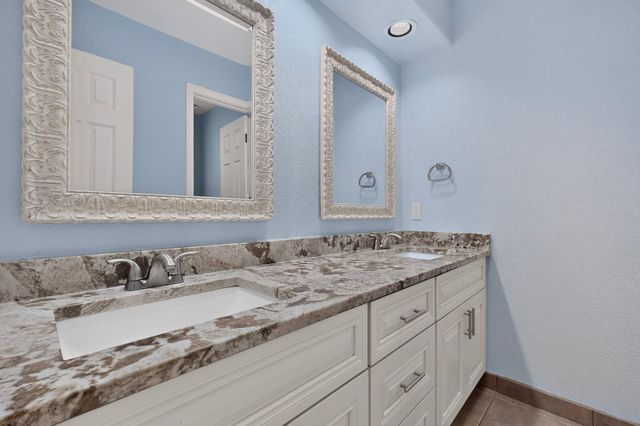 3173 Ashkirk Loop SE, Rio Rancho, NM 87124