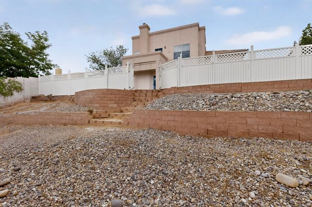 3173 Ashkirk Loop SE, Rio Rancho, NM 87124