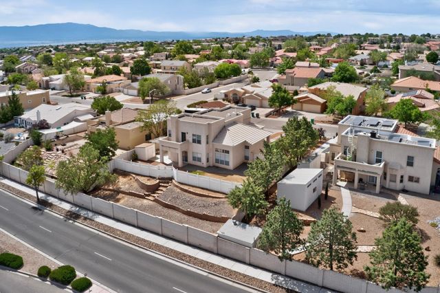 3173 Ashkirk Loop SE, Rio Rancho, NM 87124