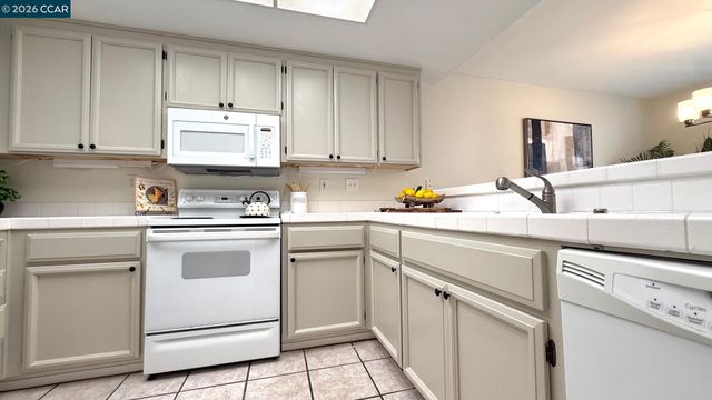 159 S WILDWOOD, Hercules, CA 94547