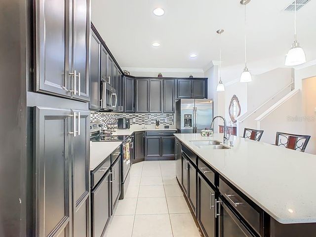 200 TRINITY RIDGE CIRCLE, Davenport, FL 33897