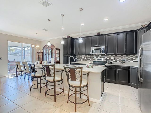 200 TRINITY RIDGE CIRCLE, Davenport, FL 33897