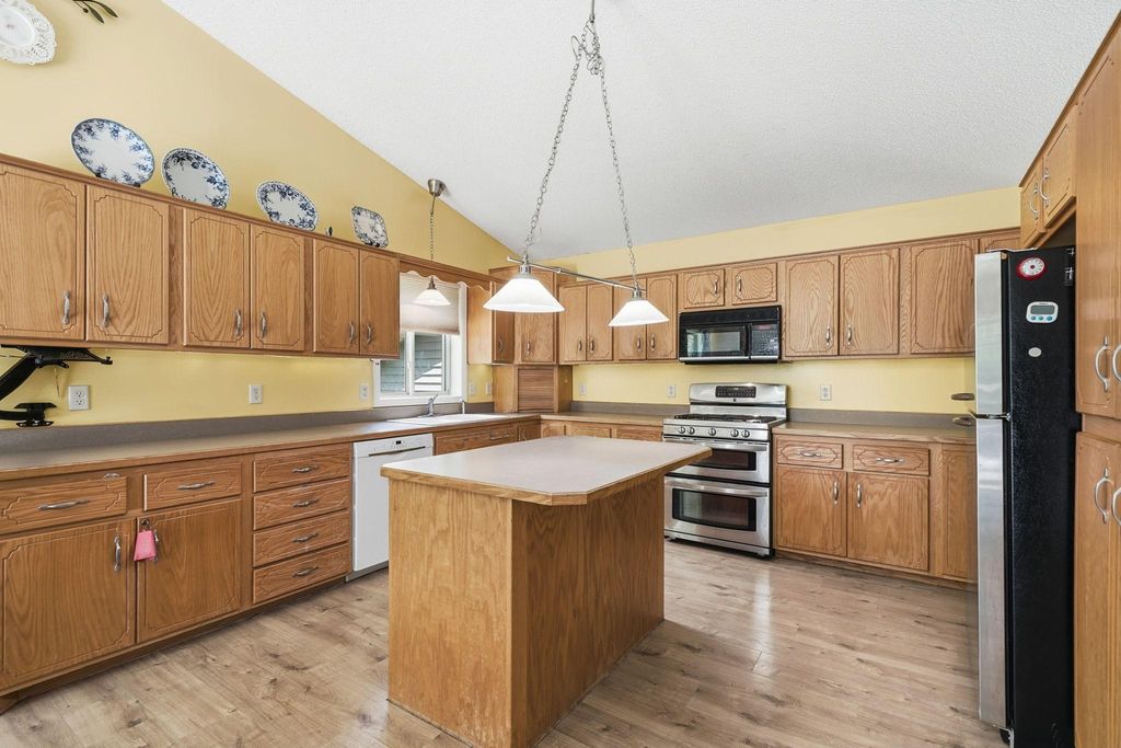 15121 319th Avenue NW, Princeton, MN 55371 — photo 5