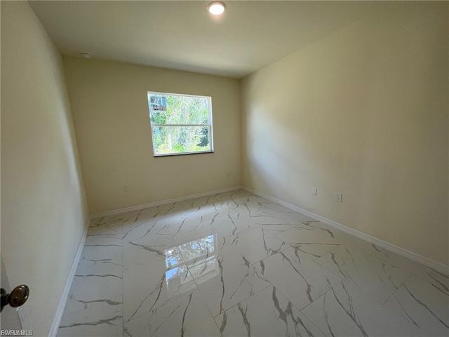 4646 24th ST SW, Lehigh Acres, FL 33973