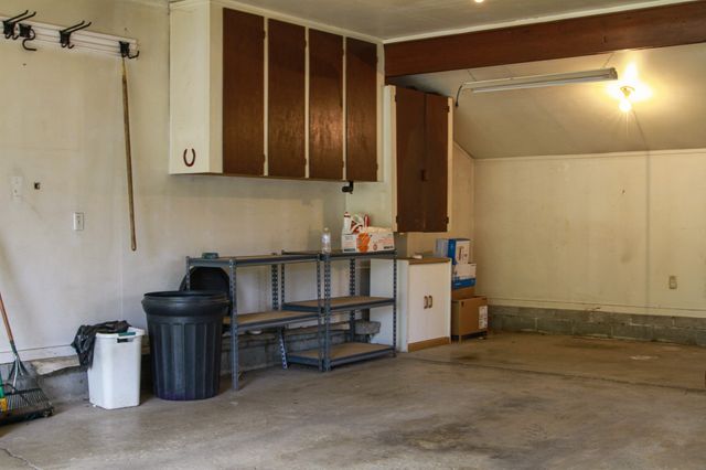 806 15th Street, Perry, IA 50220
