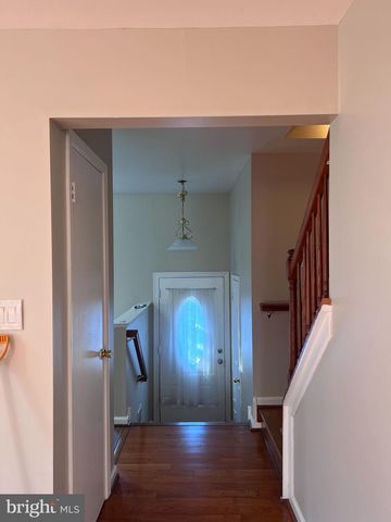 7419 COURTLAND CIR, Manassas, VA 20111