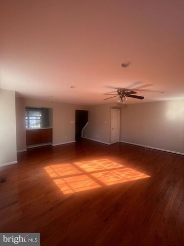 7419 COURTLAND CIR, Manassas, VA 20111