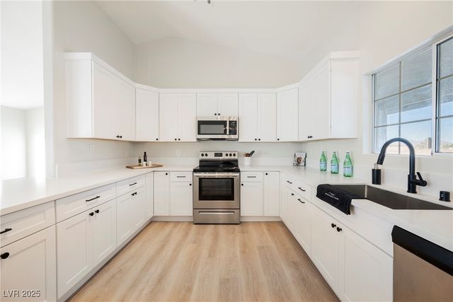 1501 West Hickory Street, Pahrump, NV 89048