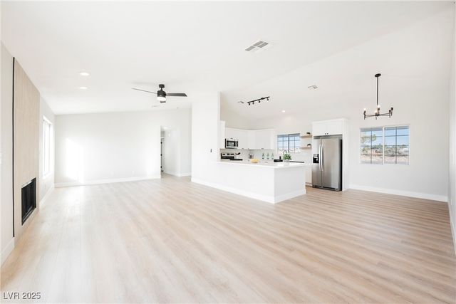 1501 West Hickory Street, Pahrump, NV 89048