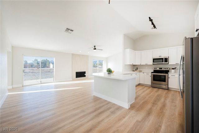 1501 West Hickory Street, Pahrump, NV 89048