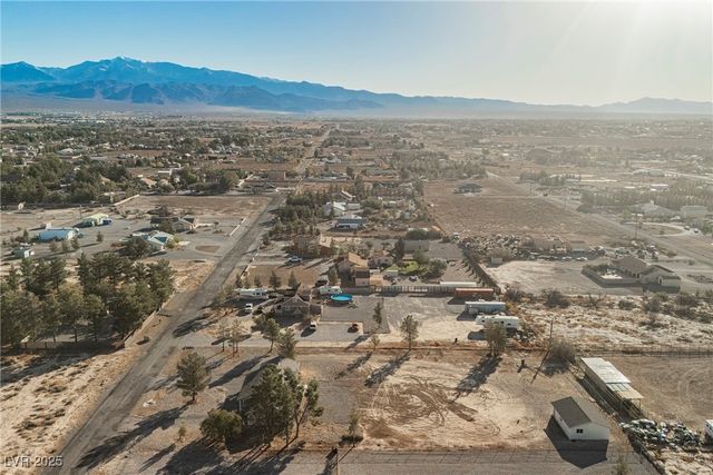 1501 West Hickory Street, Pahrump, NV 89048