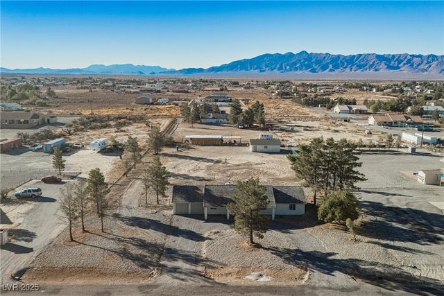 1501 West Hickory Street, Pahrump, NV 89048