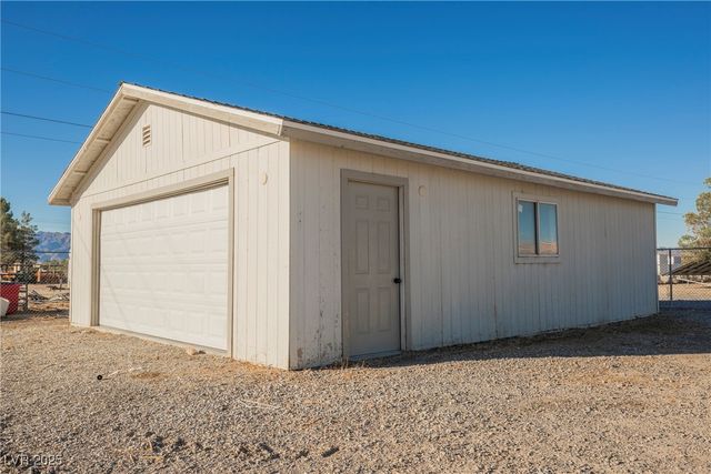 1501 West Hickory Street, Pahrump, NV 89048